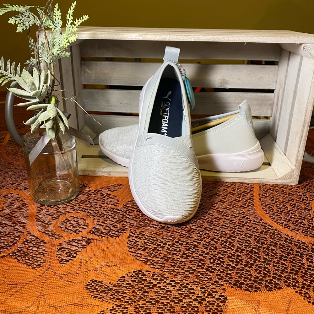 Slip on sneakers